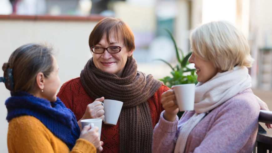 Det visade sig att av alla deltagarna var åldersgruppen 65-79 som lyckligast och kvinnor var mer tillfreds med livet än män. Foto: Shutterstock